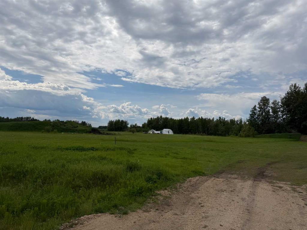 Picture of 14 Spruce Point Estates Road , Kinuso Real Estate Listing