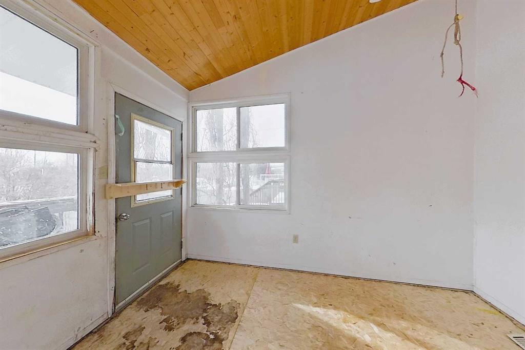Picture of 1019 12 Street SE, Slave Lake Real Estate Listing