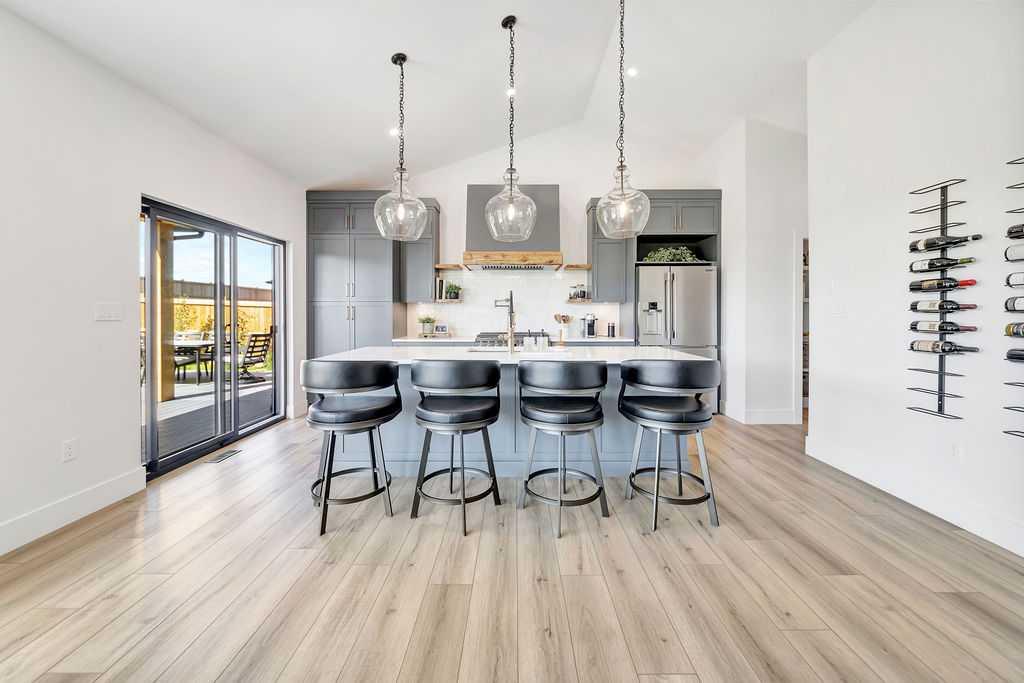 Picture of 5913 13 Street , Lloydminster Real Estate Listing