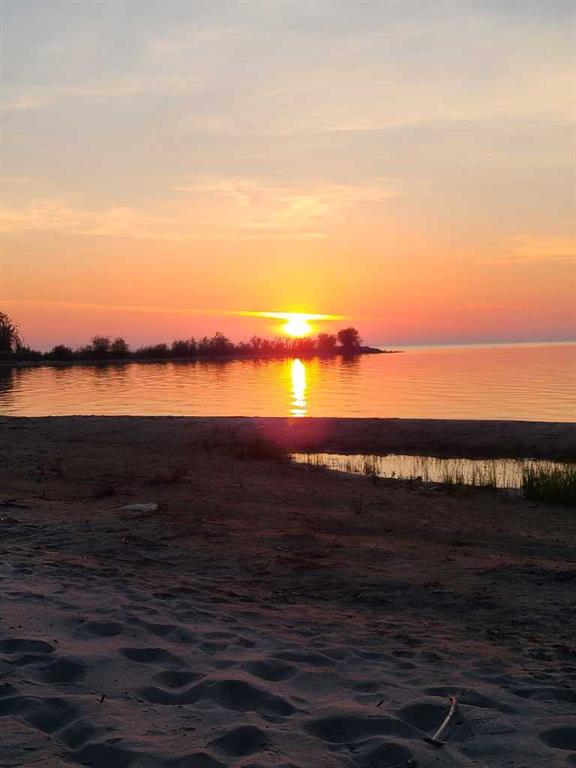 Picture of Lot 48 Sunset Park, 10415 TWP RD 740  , Kinuso Real Estate Listing