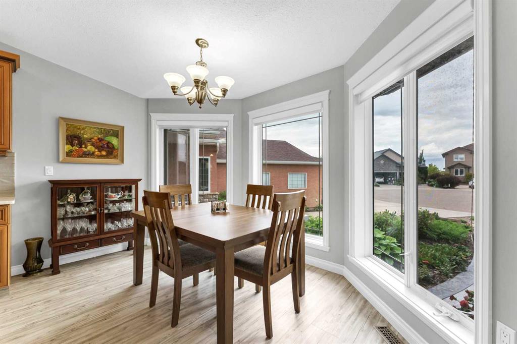 Picture of 28 Sierra Close SW, Medicine Hat Real Estate Listing