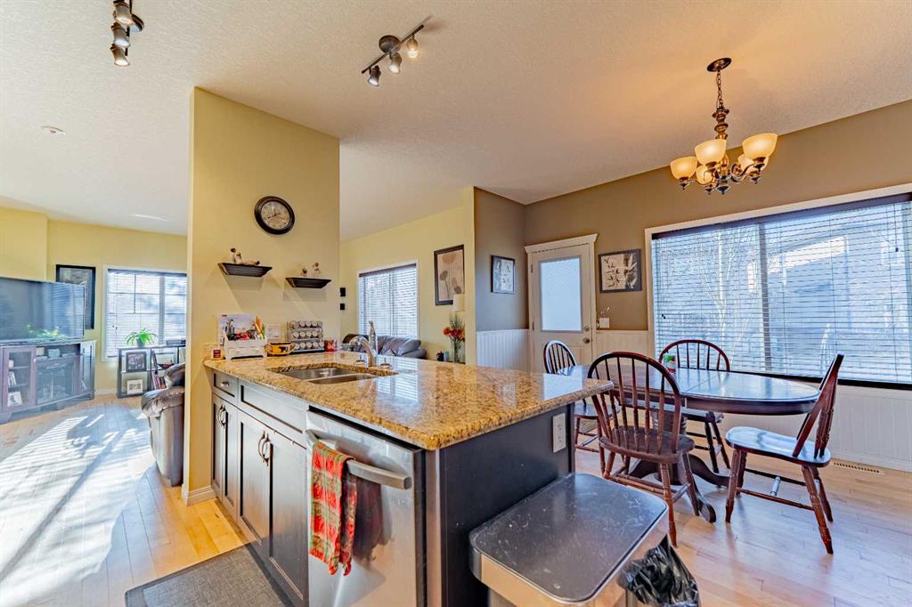 Picture of 142 West Pointe Circle , Cochrane Real Estate Listing