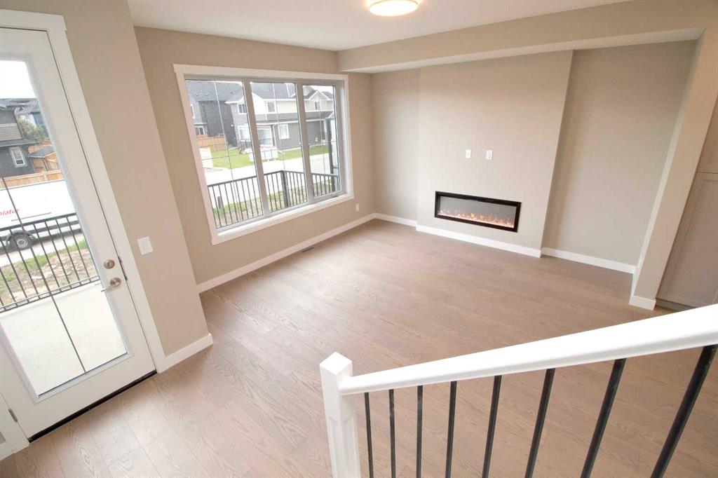 Picture of 18 Sundown Place , Cochrane Real Estate Listing