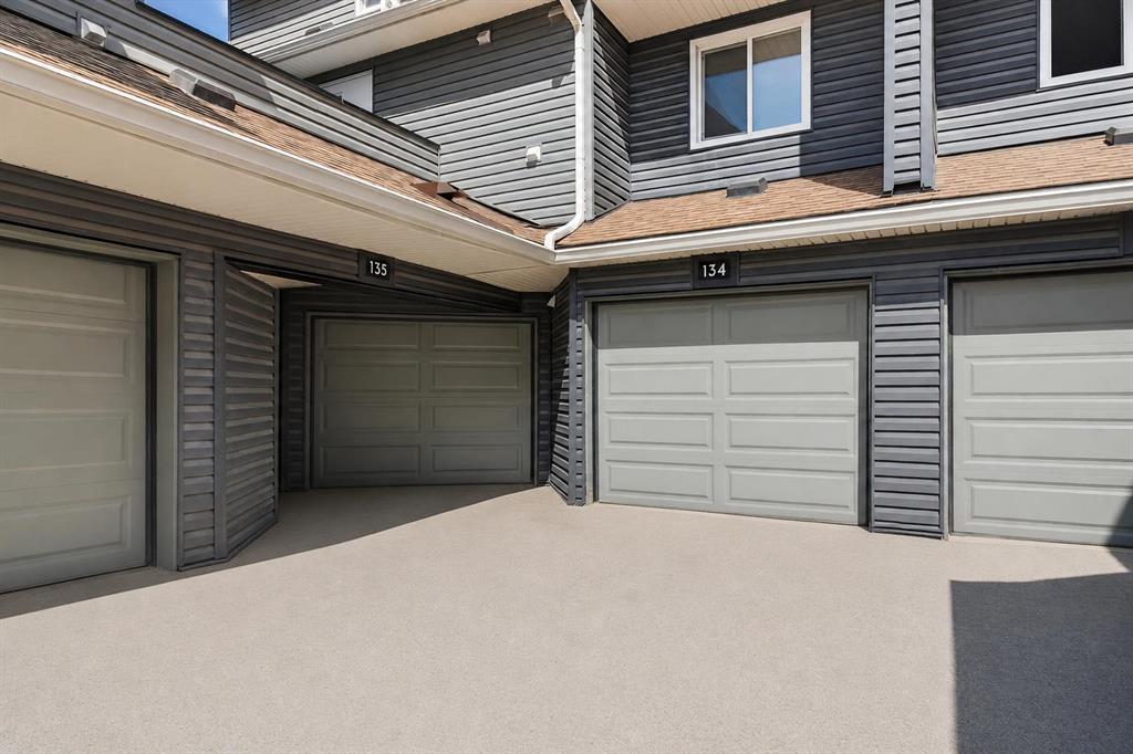 Picture of 134, 48 Glamis Green SW, Calgary Real Estate Listing