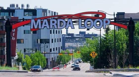 Picture of 1819 26 Avenue SW, Calgary Real Estate Listing