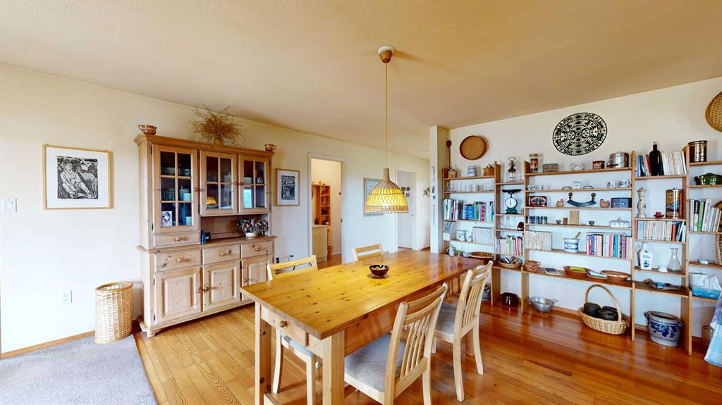 Picture of 20070 TWP 40-4  , Rural Stettler No. 6, County of Real Estate Listing
