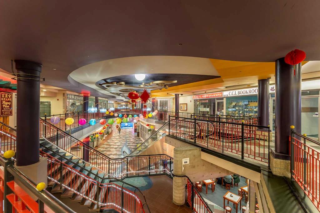 Picture of 246, 328 Centre Street SE, Calgary Real Estate Listing
