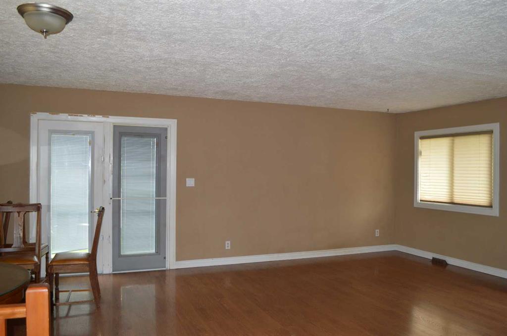 Picture of 5259 51 Street , Lacombe Real Estate Listing