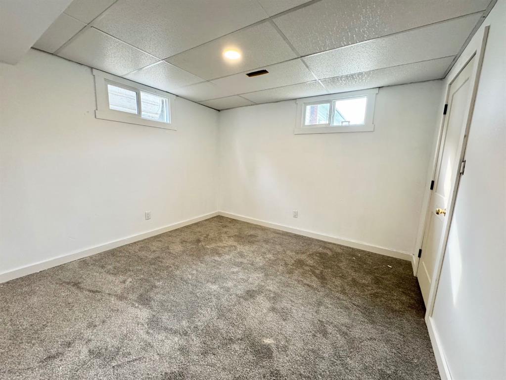 Picture of 27 Centenial Crescent , Swan Hills Real Estate Listing