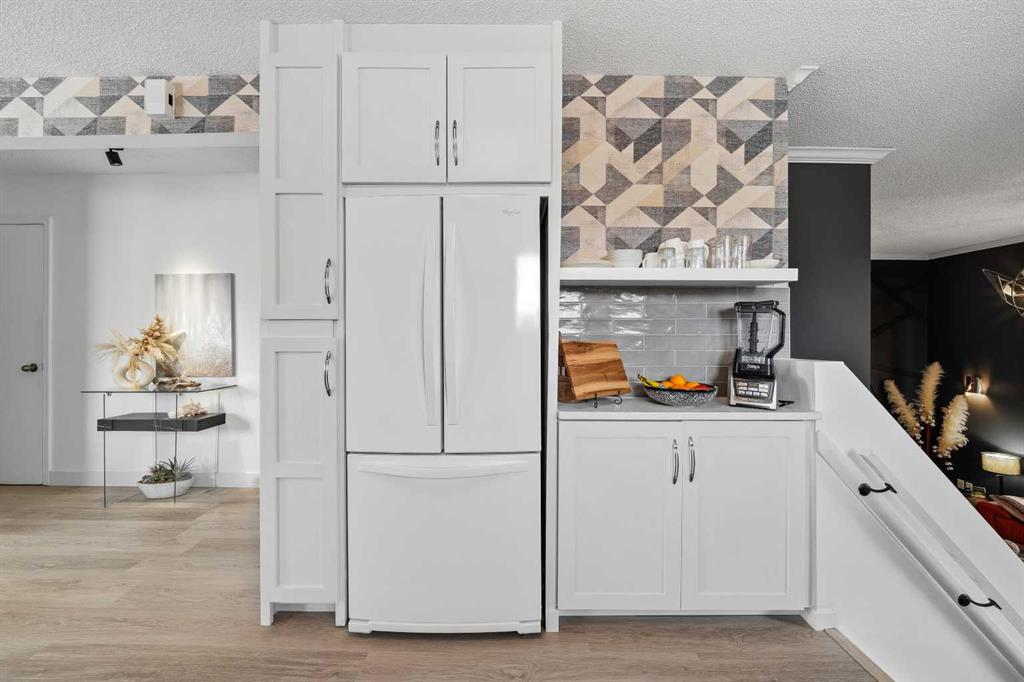 Picture of 119 Applemont Close SE, Calgary Real Estate Listing