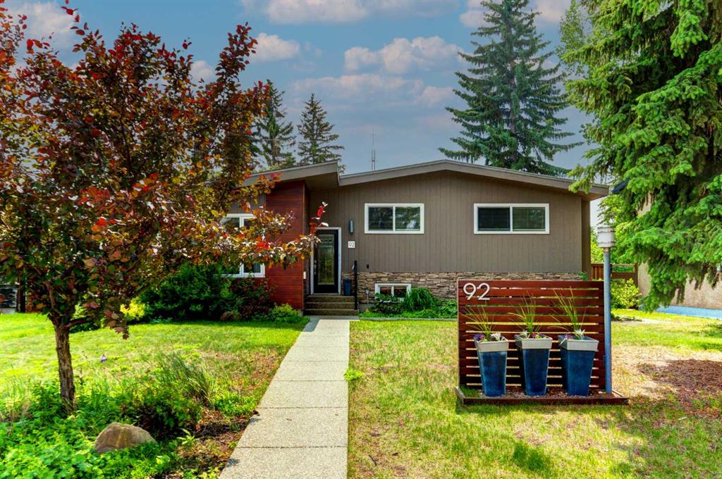 Picture of 92 Chinook Drive SW, Calgary Real Estate Listing