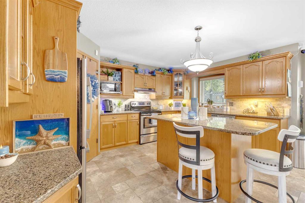 Picture of 49 Willow Springs Crescent , Sylvan Lake Real Estate Listing