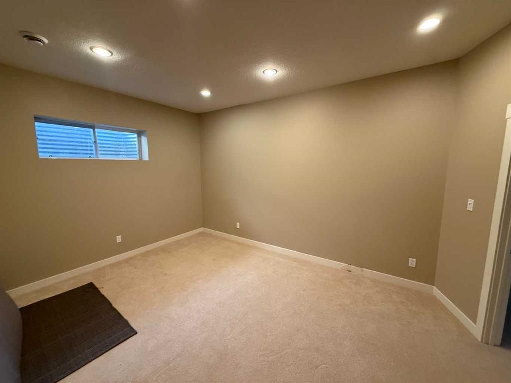 Picture of 105 Wolf Willow Cove , Hinton Real Estate Listing