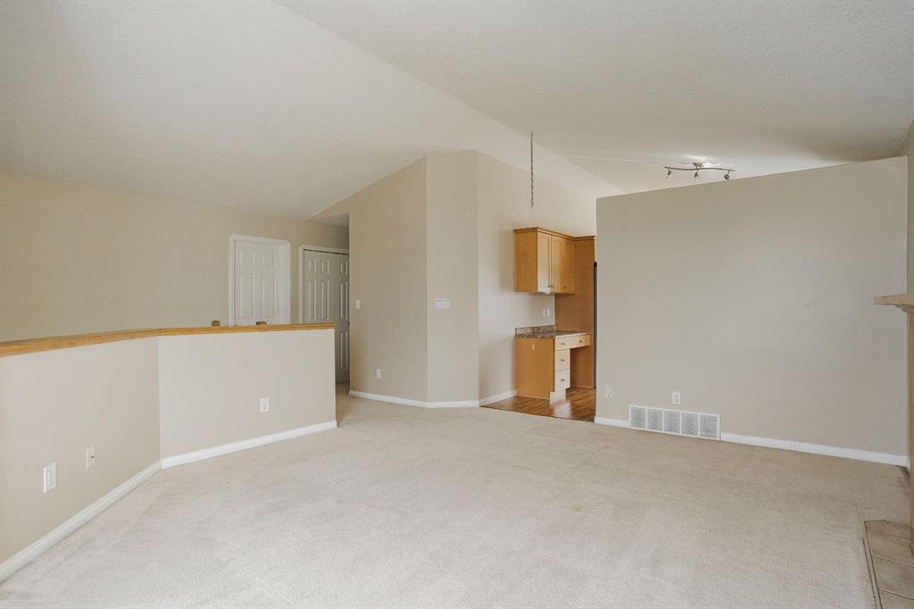Picture of 100 Philpott Bay , Fort McMurray Real Estate Listing