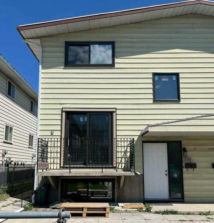 Picture of 1715a 39 Street SE, Calgary Real Estate Listing