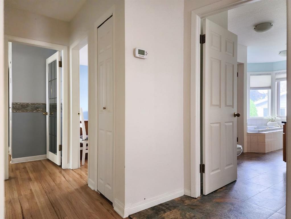 Picture of 2211 10 Avenue S, Lethbridge Real Estate Listing
