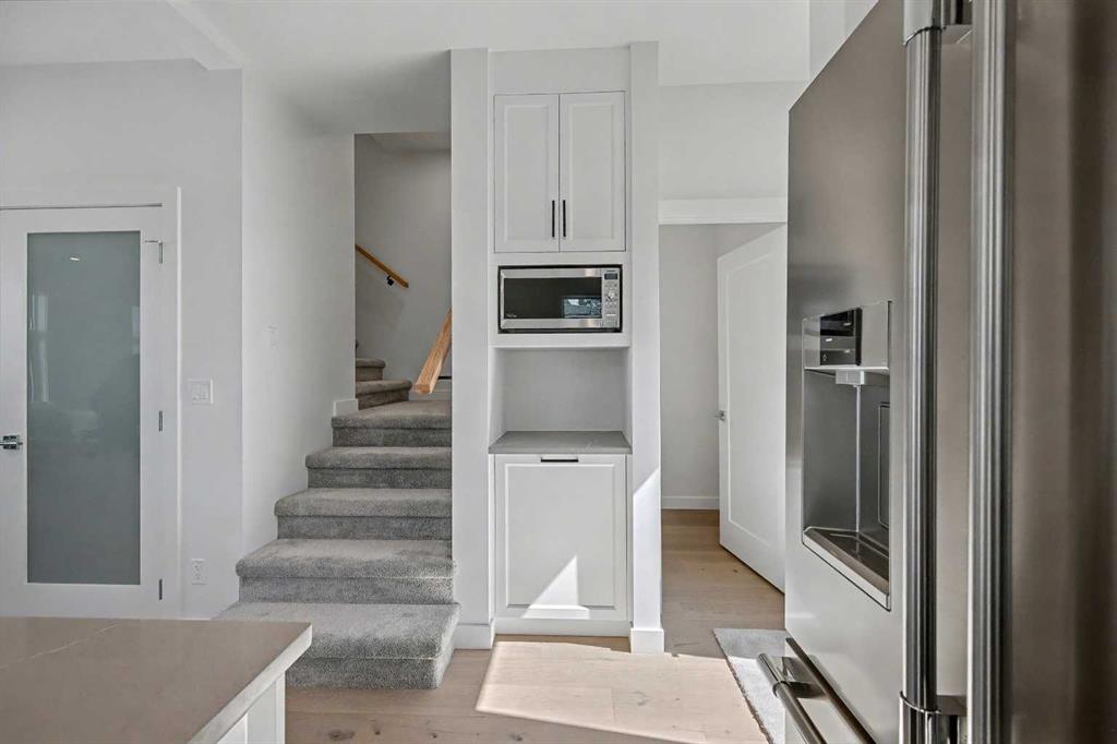 Picture of 753 Centre Avenue NE, Calgary Real Estate Listing