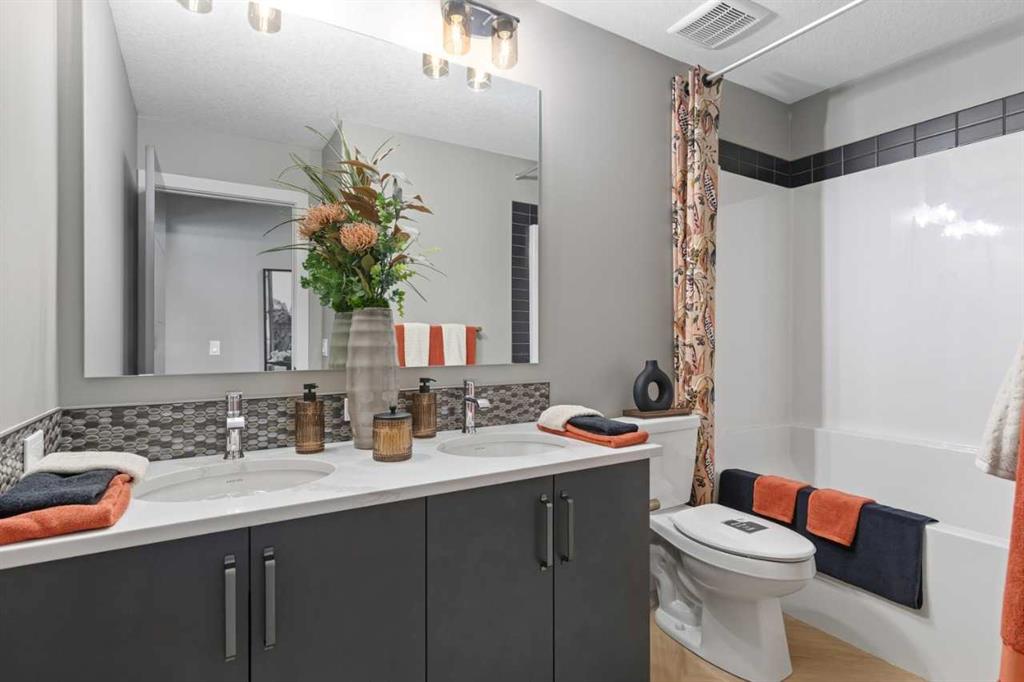 Picture of 474 Hotchkiss Manor SE, Calgary Real Estate Listing