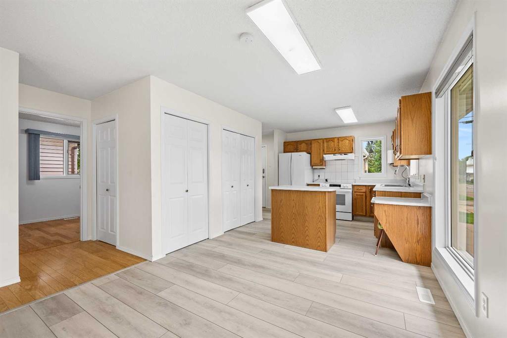 Picture of 5502 46 Street , Lloydminster Real Estate Listing
