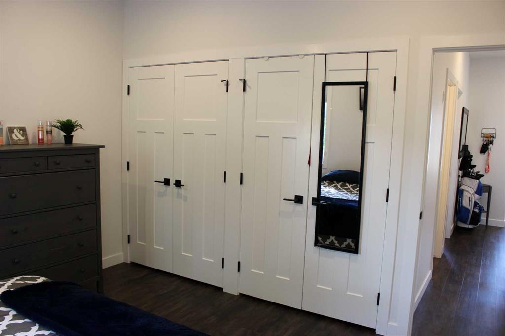 Picture of 251 Crescent Avenue , Picture Butte Real Estate Listing