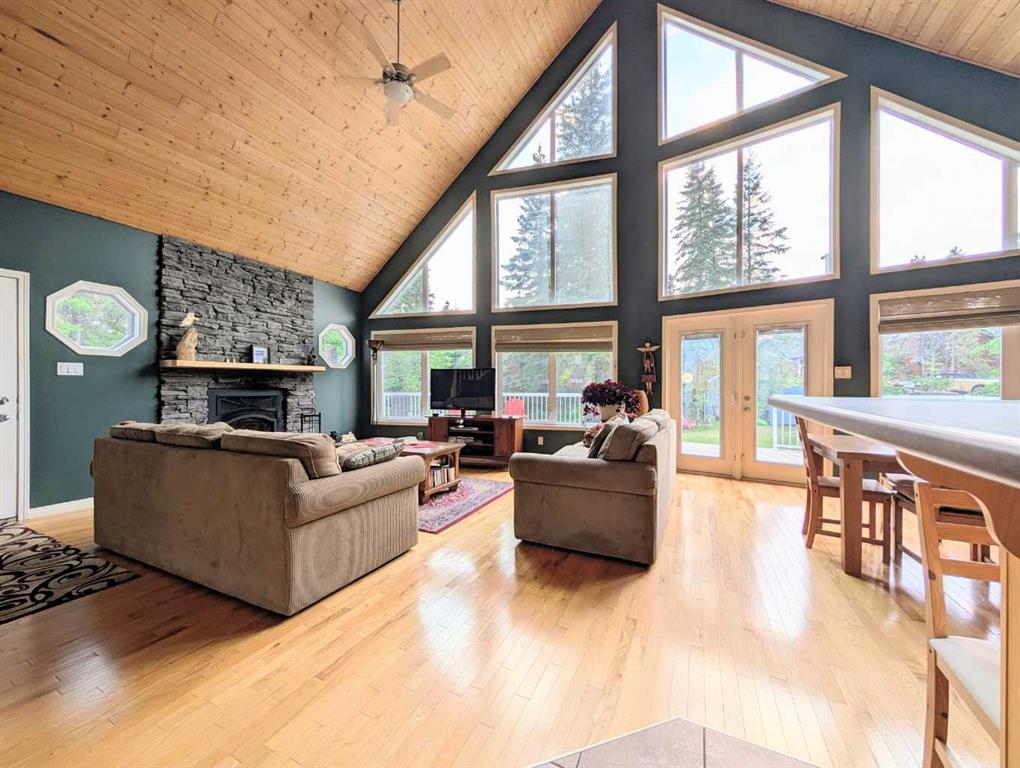 Picture of 85 Pine Drive , Marten Beach Real Estate Listing