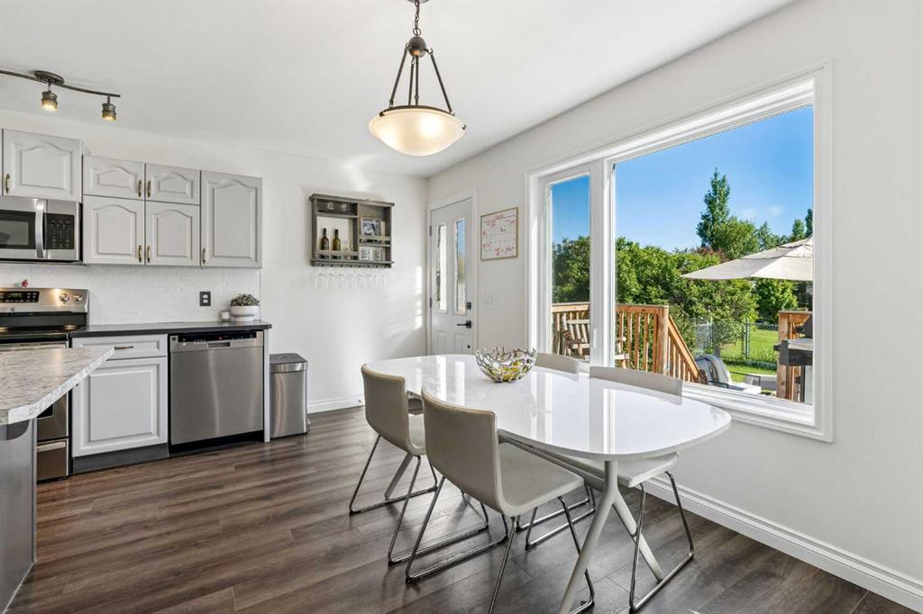Picture of 52 West Edge Road , Cochrane Real Estate Listing