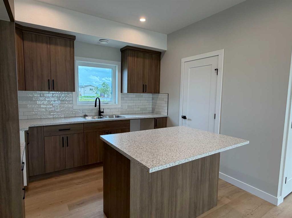 Picture of 10 Meadows Way  , Taber Real Estate Listing