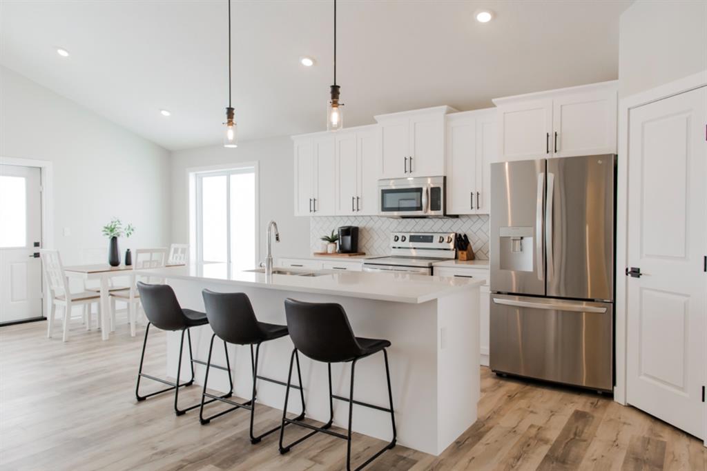 Picture of 11416 95 Street , Clairmont Real Estate Listing