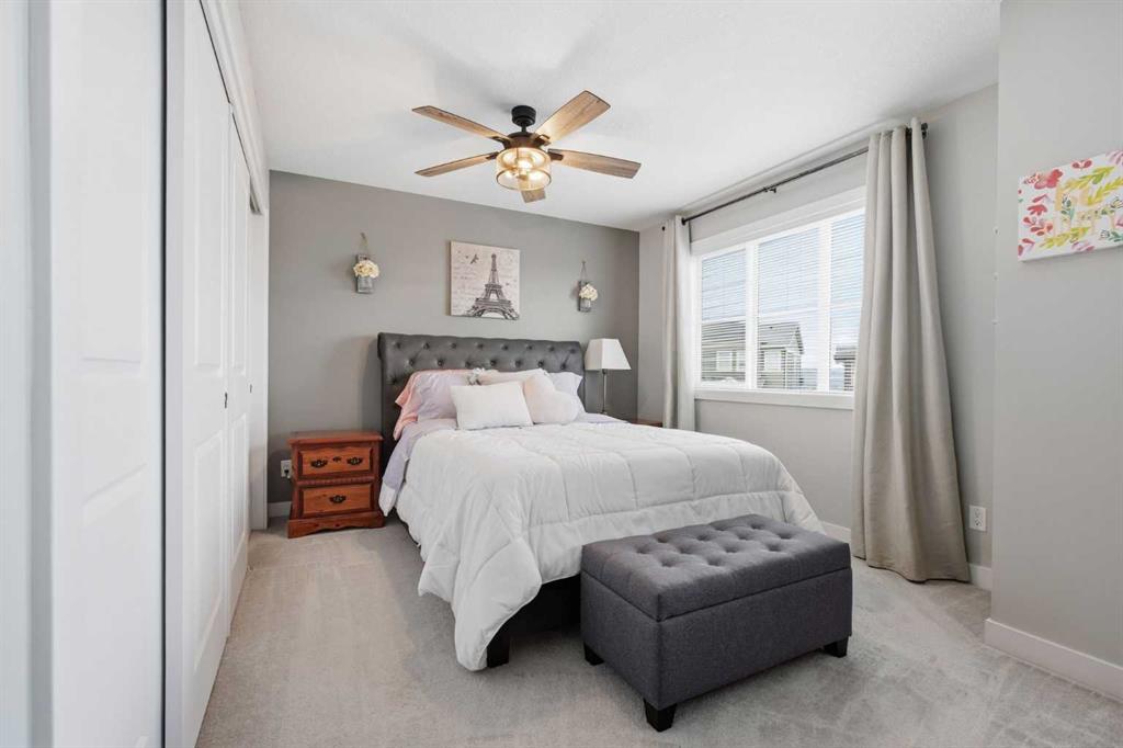 Picture of 445 Sage Hill Grove NW, Calgary Real Estate Listing