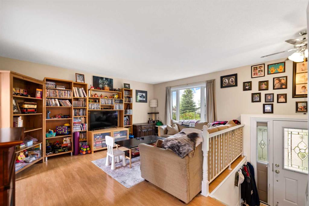 Picture of 323 maddock Crescent NE, Calgary Real Estate Listing