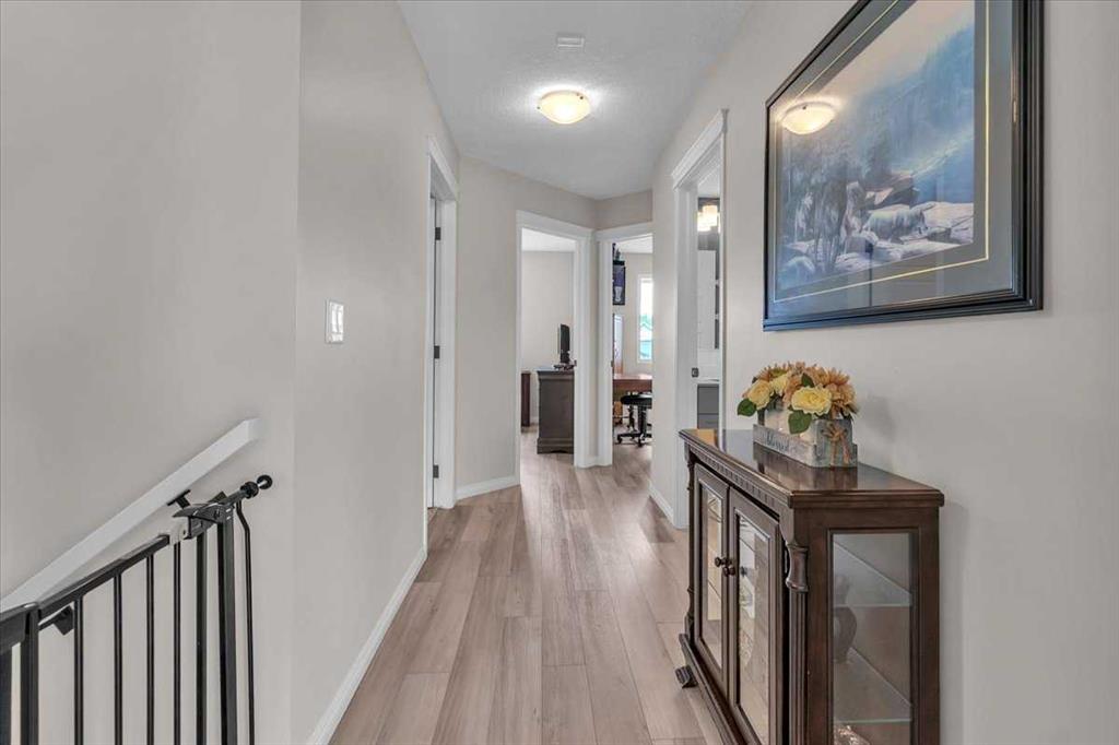 Picture of 70 Haskayne Drive NW, Calgary Real Estate Listing