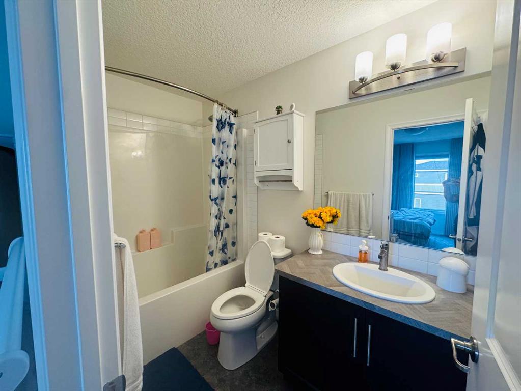 Picture of 55 Corner Meadows Villas NE, Calgary Real Estate Listing