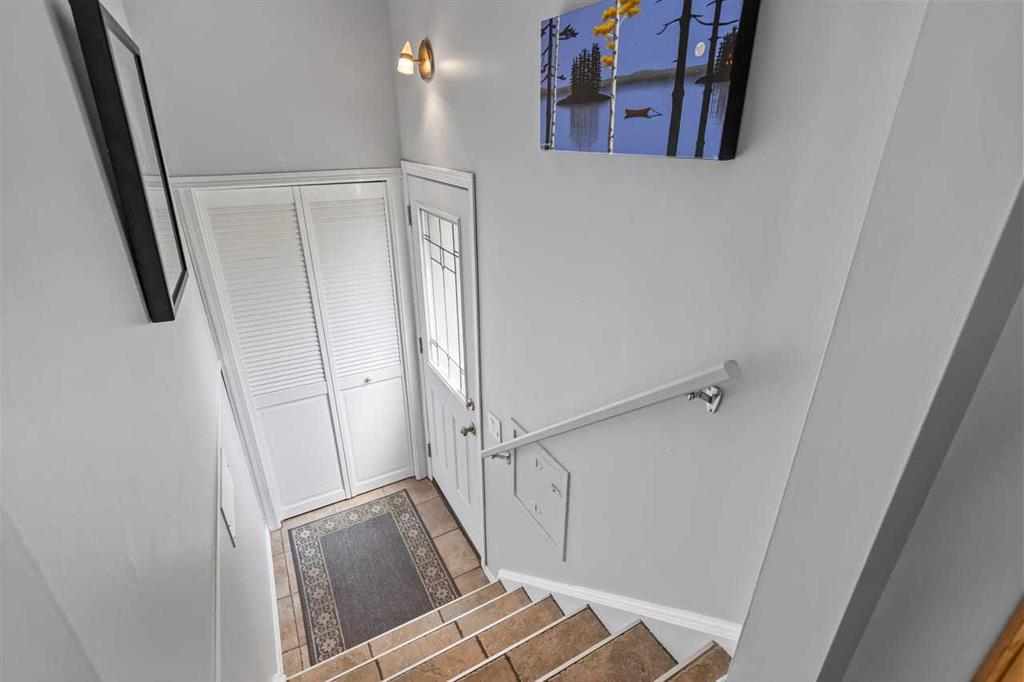 Picture of 5019 Marshall Road NE, Calgary Real Estate Listing