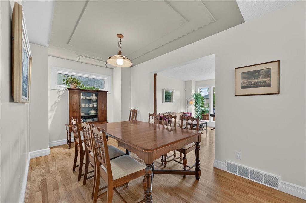 Picture of 2511 Exshaw Road NW, Calgary Real Estate Listing