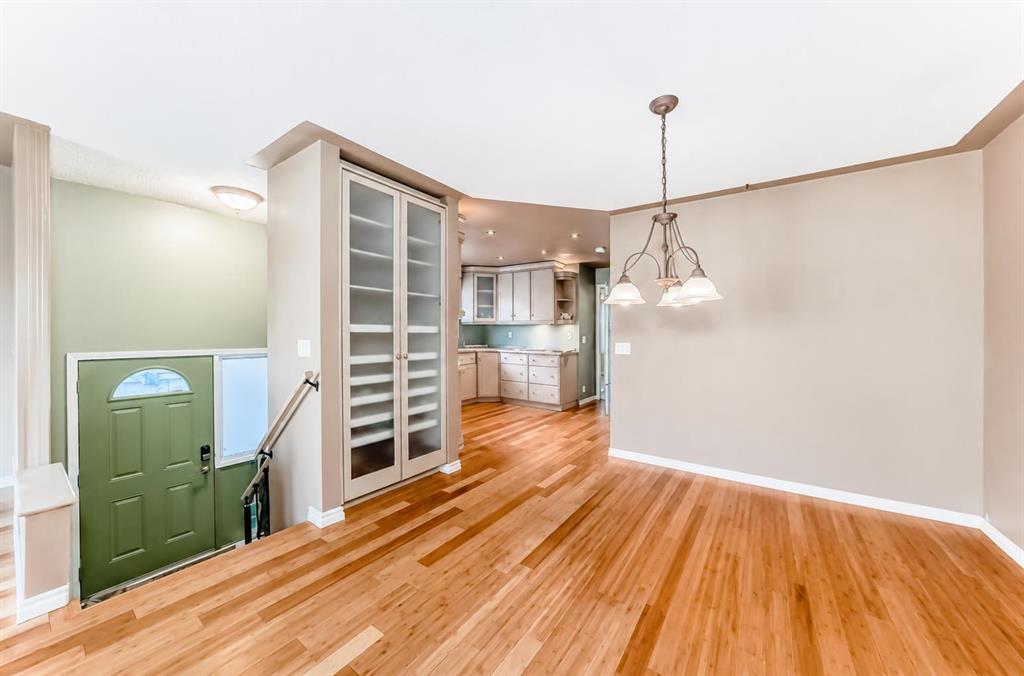 Picture of 274 Templeview Way NE, Calgary Real Estate Listing