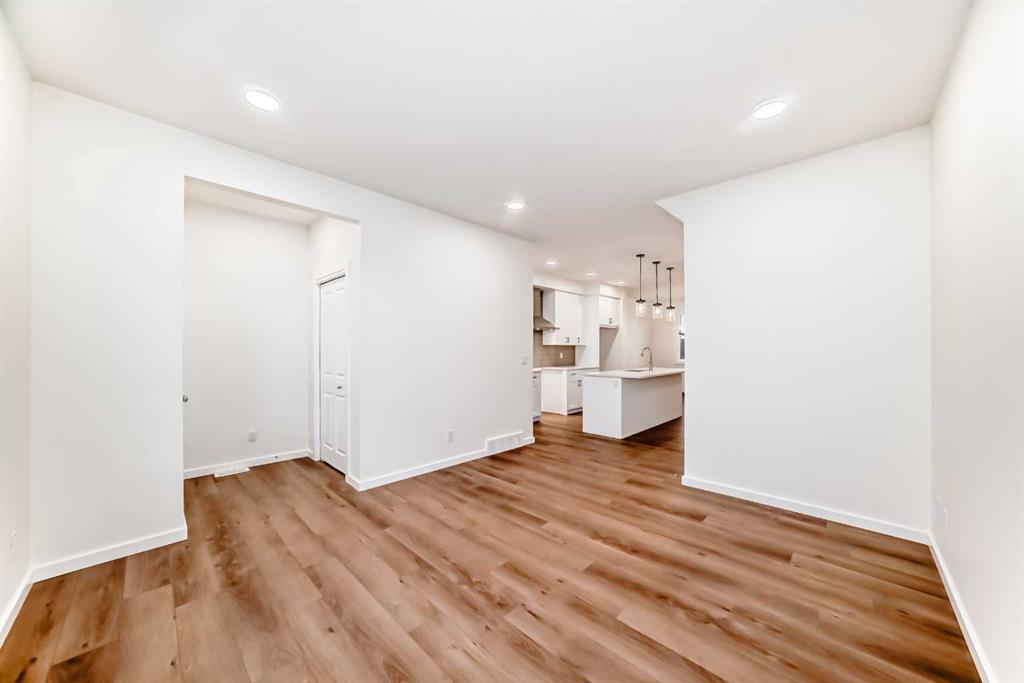 Picture of 12 Savanna Place NE, Calgary Real Estate Listing