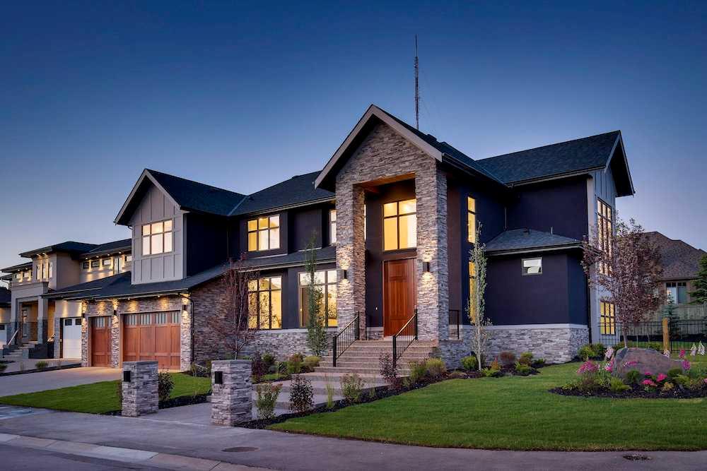 Picture of 3 Wexford Bay SW, Calgary Real Estate Listing