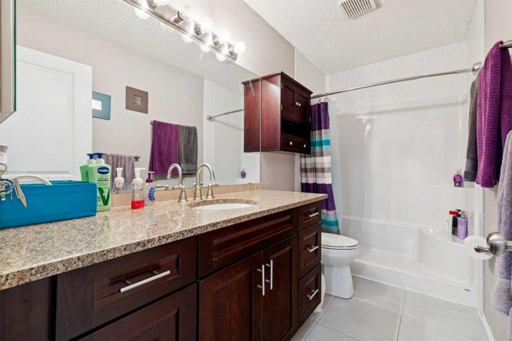 Picture of 336 Coventry Close NE, Calgary Real Estate Listing