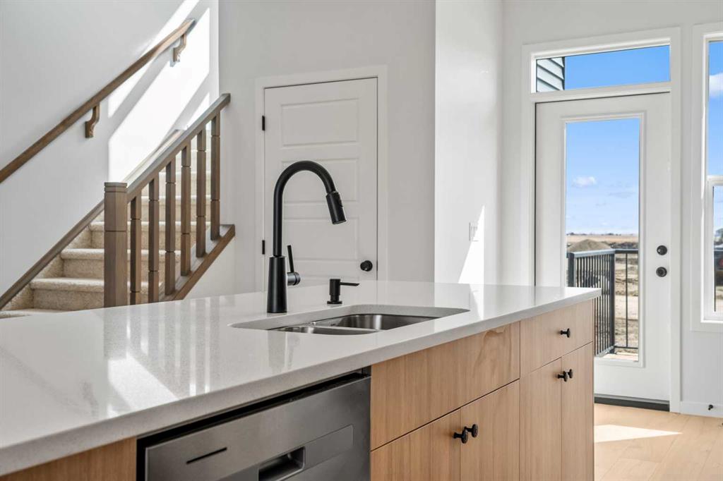 Picture of 659 Chelsea Pier Run , Chestermere Real Estate Listing