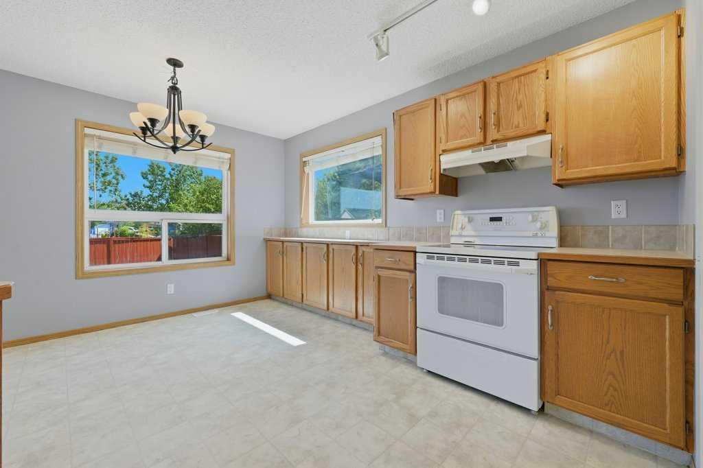 Picture of 12705 Coventry Hills Way , Calgary Real Estate Listing