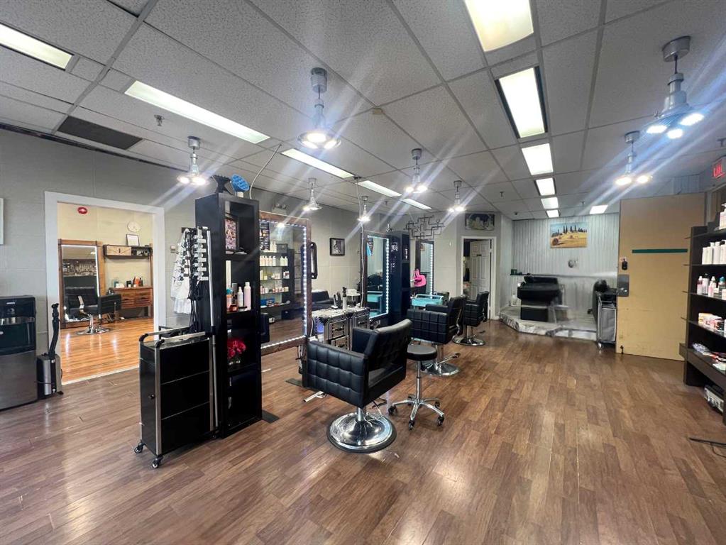 Picture of 110&111, 7015 Macleod Trail SW, Calgary Real Estate Listing