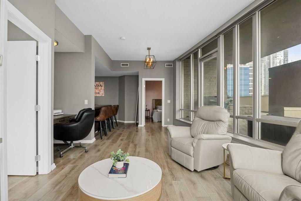 Picture of 206, 210 15 Avenue SE, Calgary Real Estate Listing