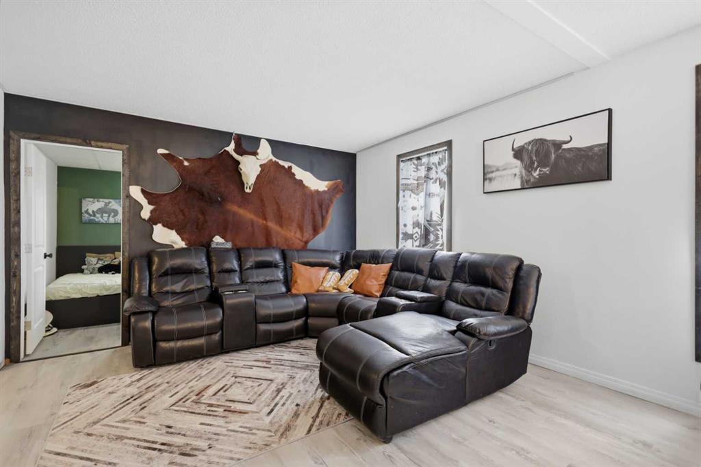 Picture of 2525 Township Road 382  , Rural Red Deer County Real Estate Listing