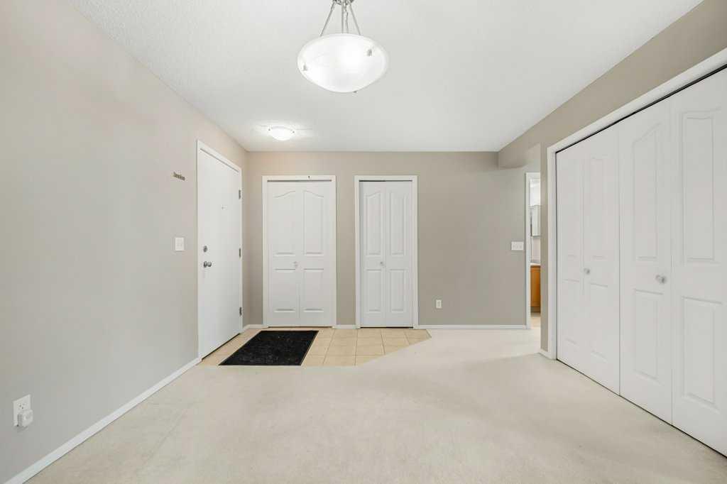 Picture of 2117, 2518 Fish Creek Boulevard , Calgary Real Estate Listing