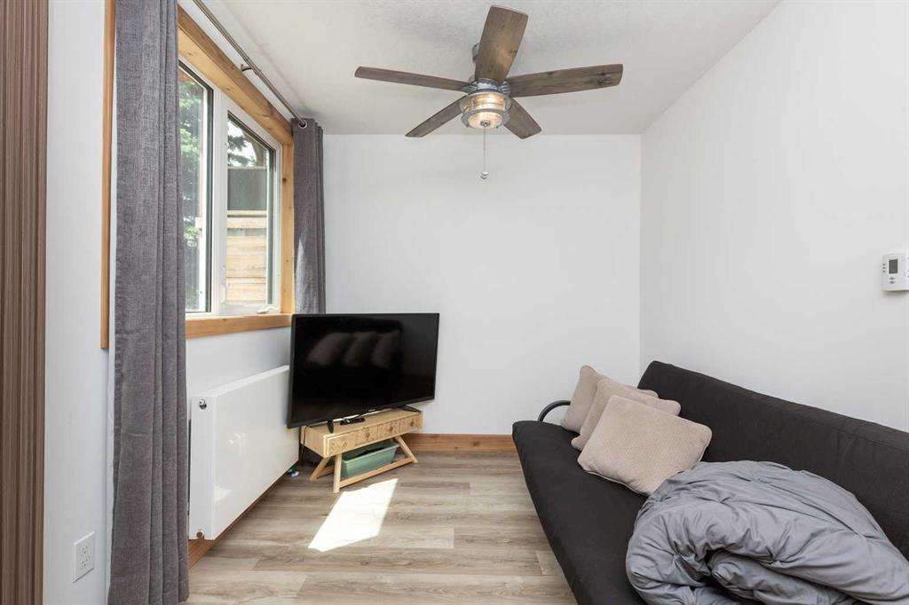 Picture of 11333 20 Avenue , Blairmore Real Estate Listing
