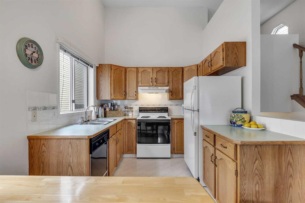Picture of 86 Coventry Lane NE, Calgary Real Estate Listing