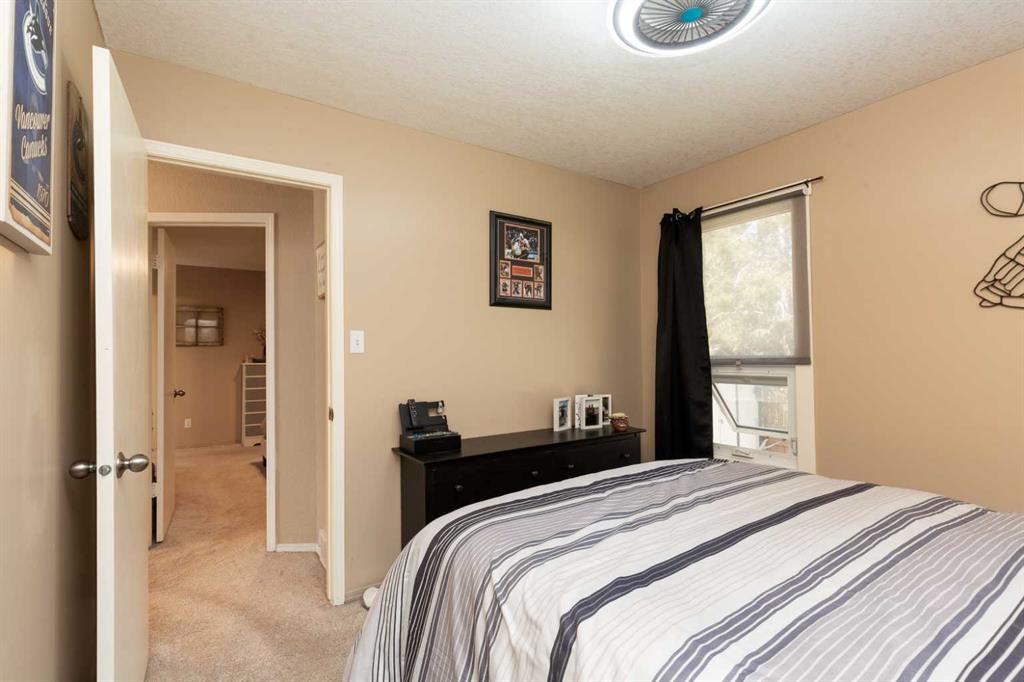 Picture of 44 Lakhota Road W, Lethbridge Real Estate Listing