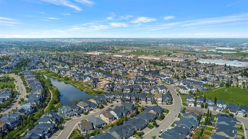 Picture of 243 Coopers Cove SW, Airdrie Real Estate Listing
