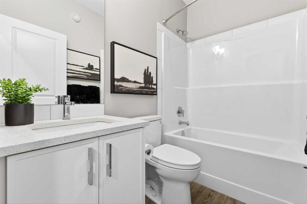Picture of 164 Wolf River Drive SE, Calgary Real Estate Listing