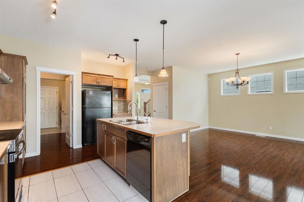 Picture of 22 Brightoncrest Common SE, Calgary Real Estate Listing